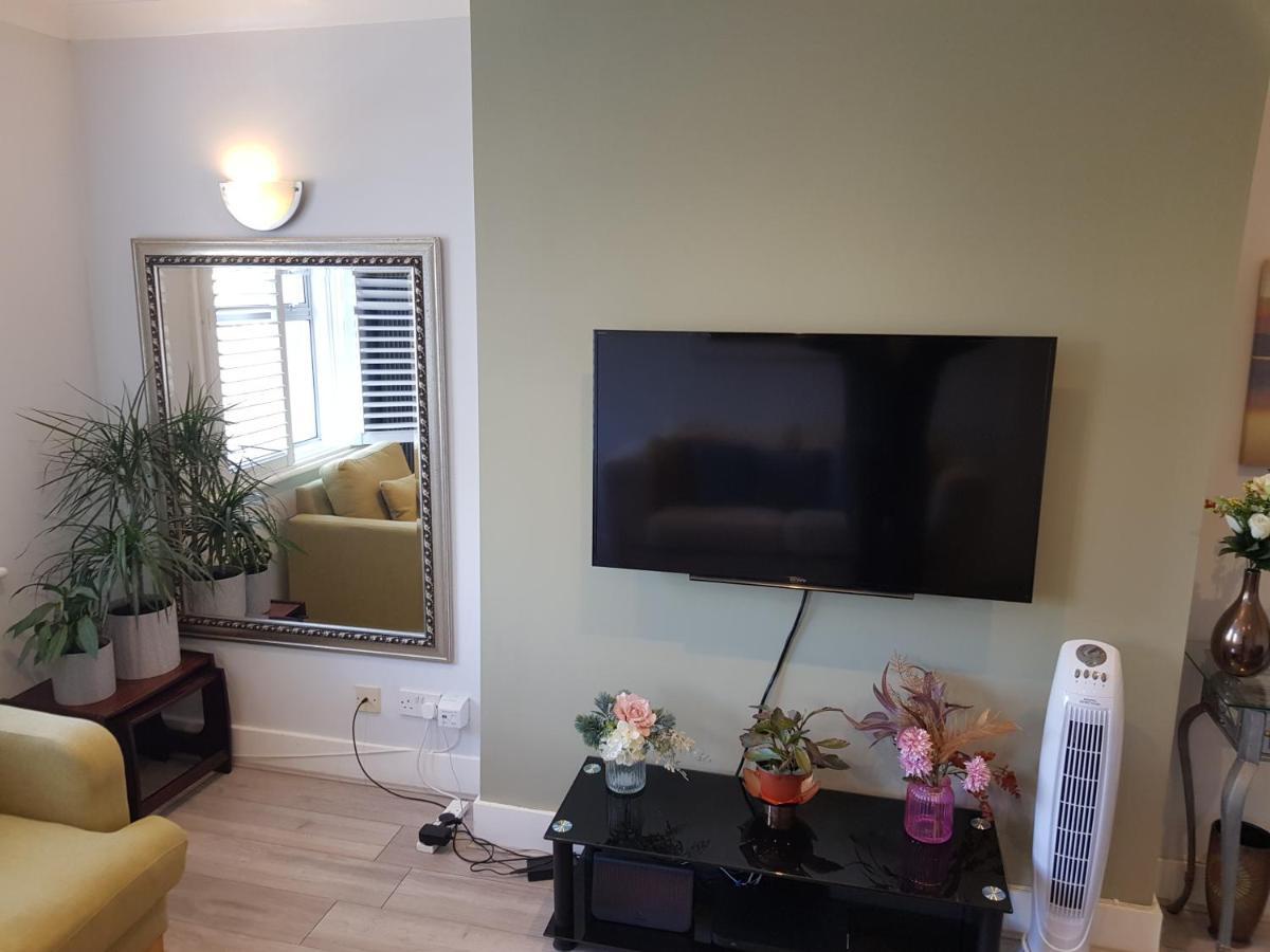Parkview Apartment Истборн Екстериор снимка